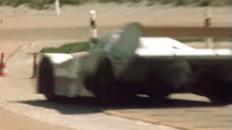 Illustration for article titled Here's More Awesome Footage Of The All-Conquering Porsche 956